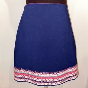 Vineyard Vines Embroidered Skirt!!